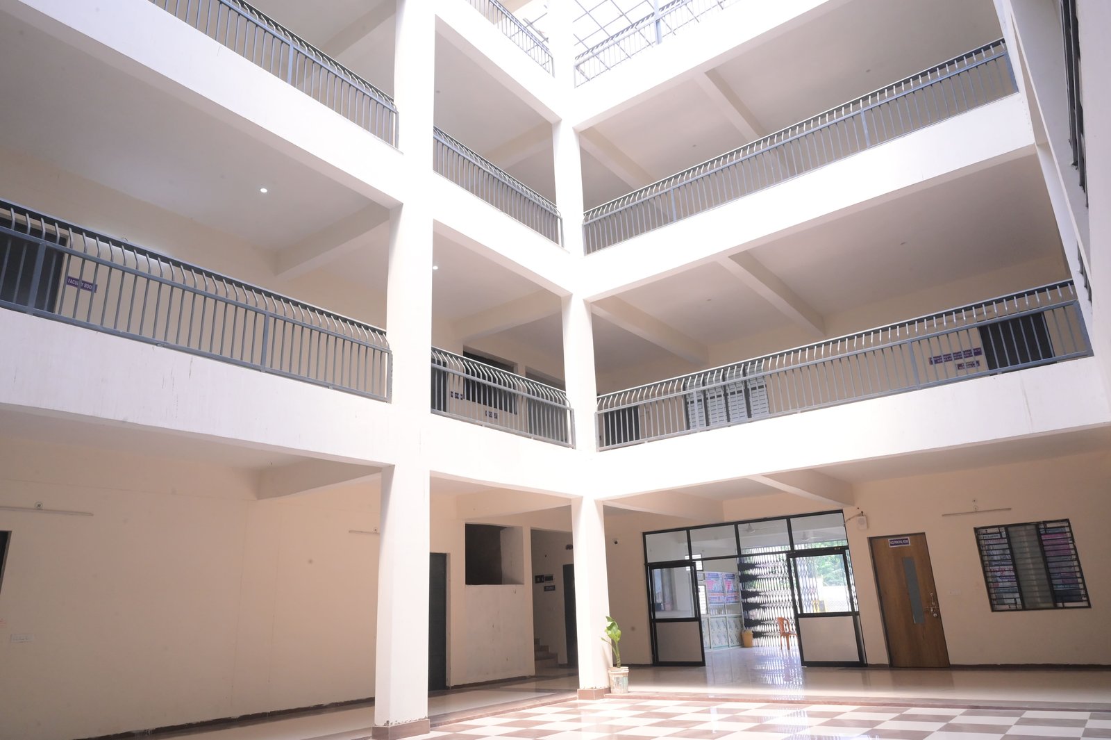 Modern Campus Infrastructure & Laboratories in Sahaswan Budaun